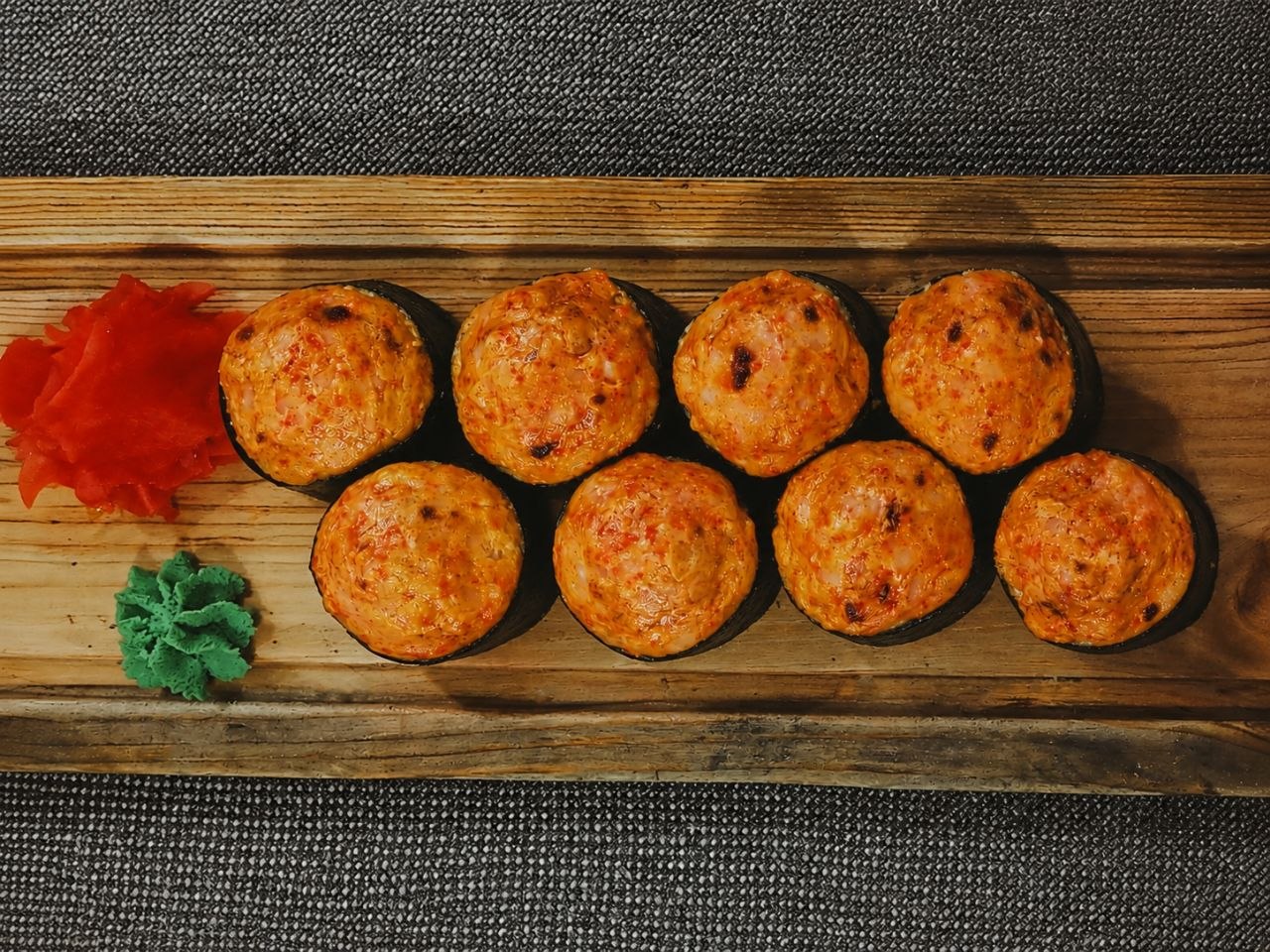 Рол Флагман запечений